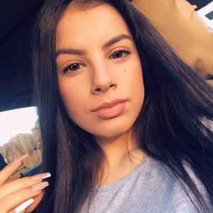 Meet your Posher, Madelyn